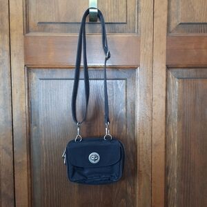 Baggallini nylon black mini crossbody bag purse